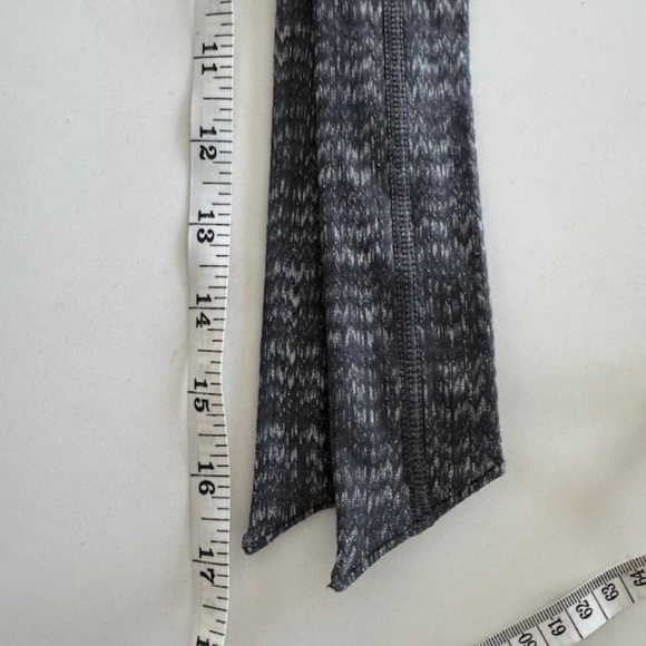 Lululemon grey knotted headband - Picture 2 of 4